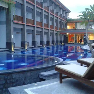 https://grand-sinar-indah.ubudhotelsnow.com
