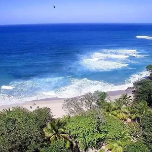 Maravilla Eco Boutique Beachfront Hotel